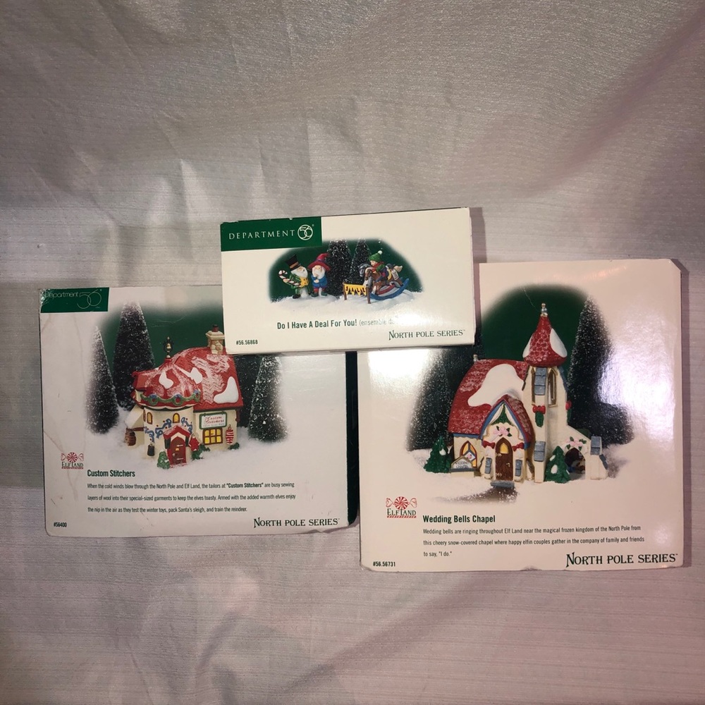 Department 56 North Pole Series Houses + Accessory